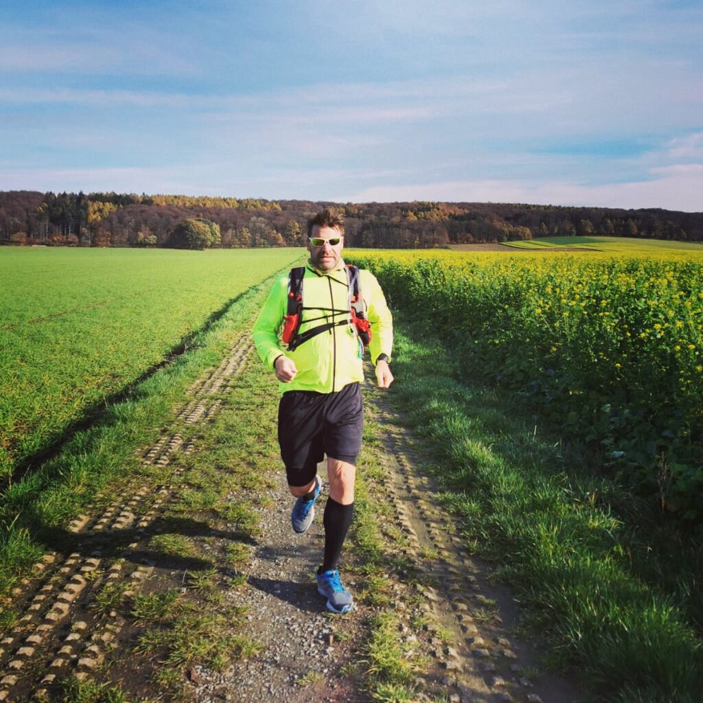 Dieses Jahr geht es beim #silvesterhomerun individuell auf die Strecke. - Foto: Schaffranka